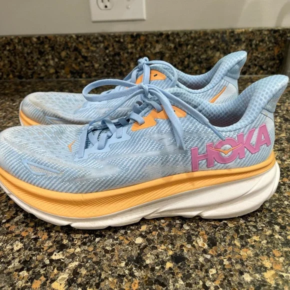 Hoka Light Blue and Peach Athletic Shoes Clifton nine size 10, ladies - Picture 2 of 10